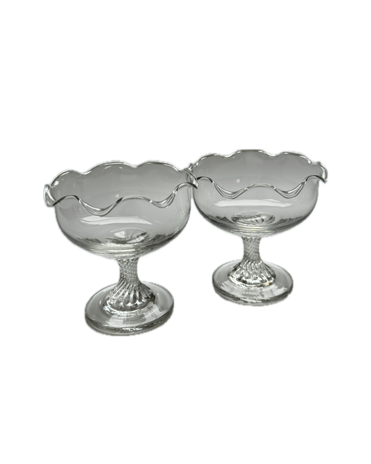 Pair of Eamon Glass Sundae Dishes Dessert Bowls